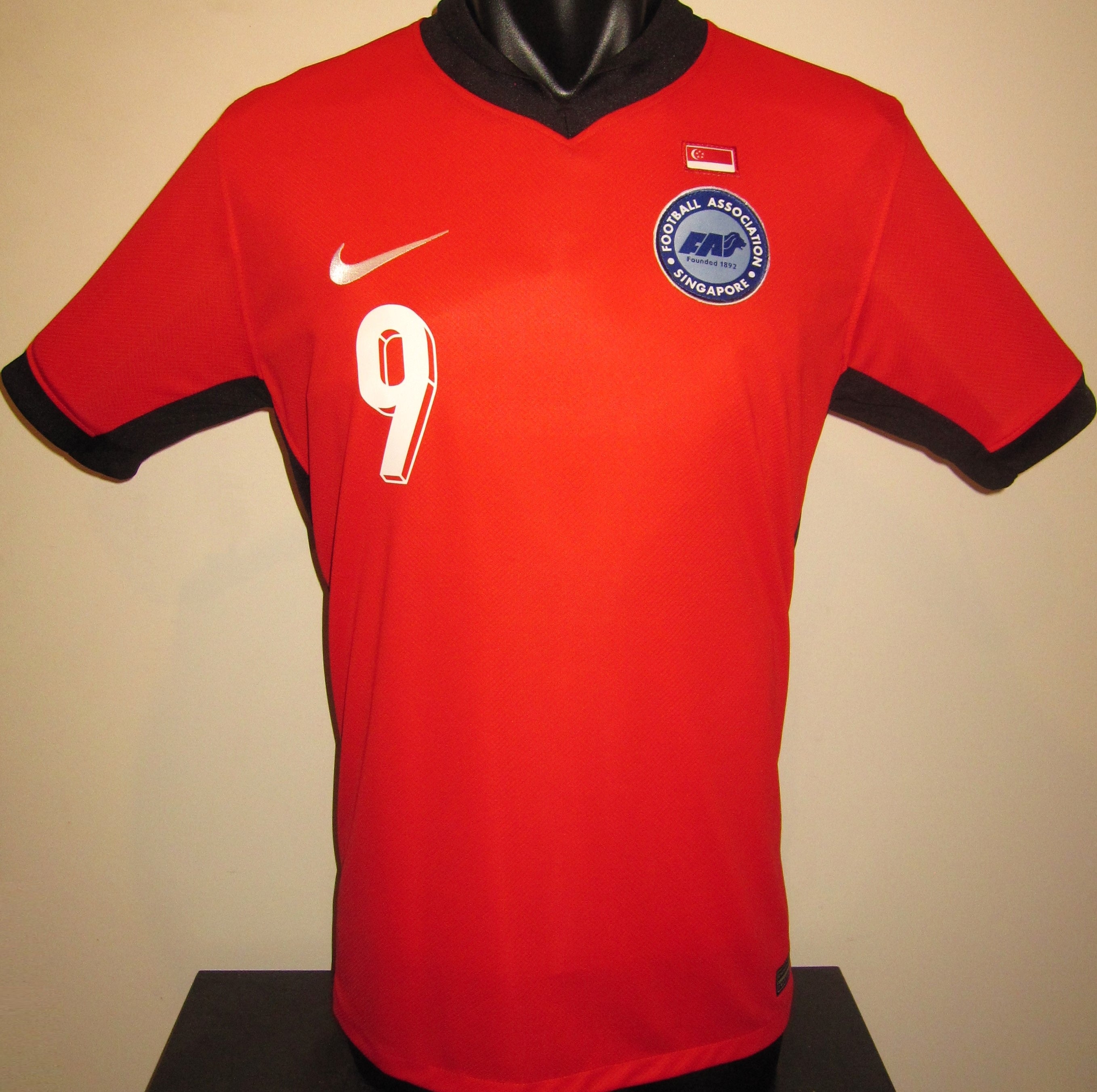 Singapore 2025-26 Home (IKHSAN #9) Jersey/Shirt