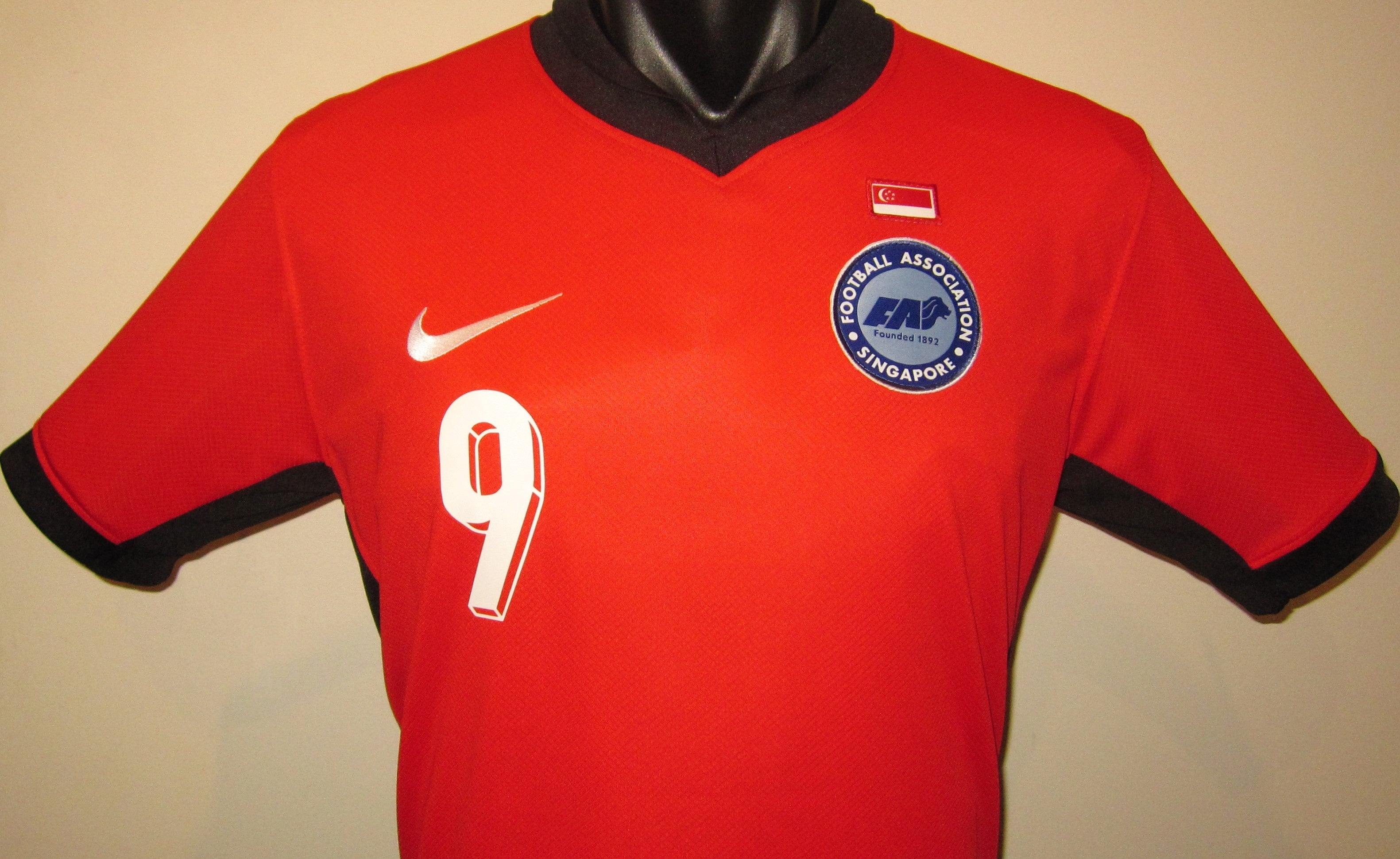 Singapore 2025-26 Home (IKHSAN #9) Jersey/Shirt
