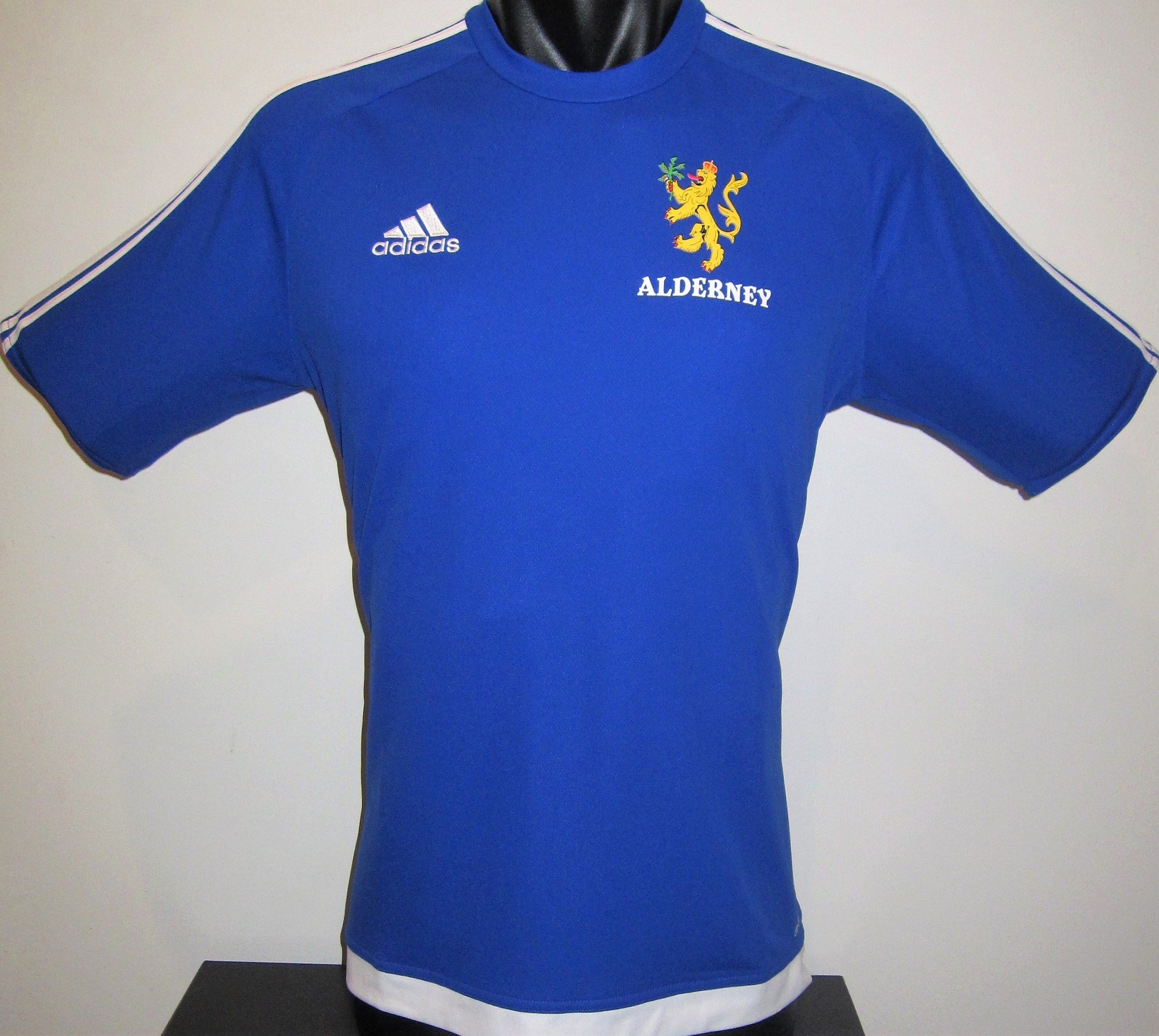 Alderney 2018-19 Home (#8) Jersey/Shirt