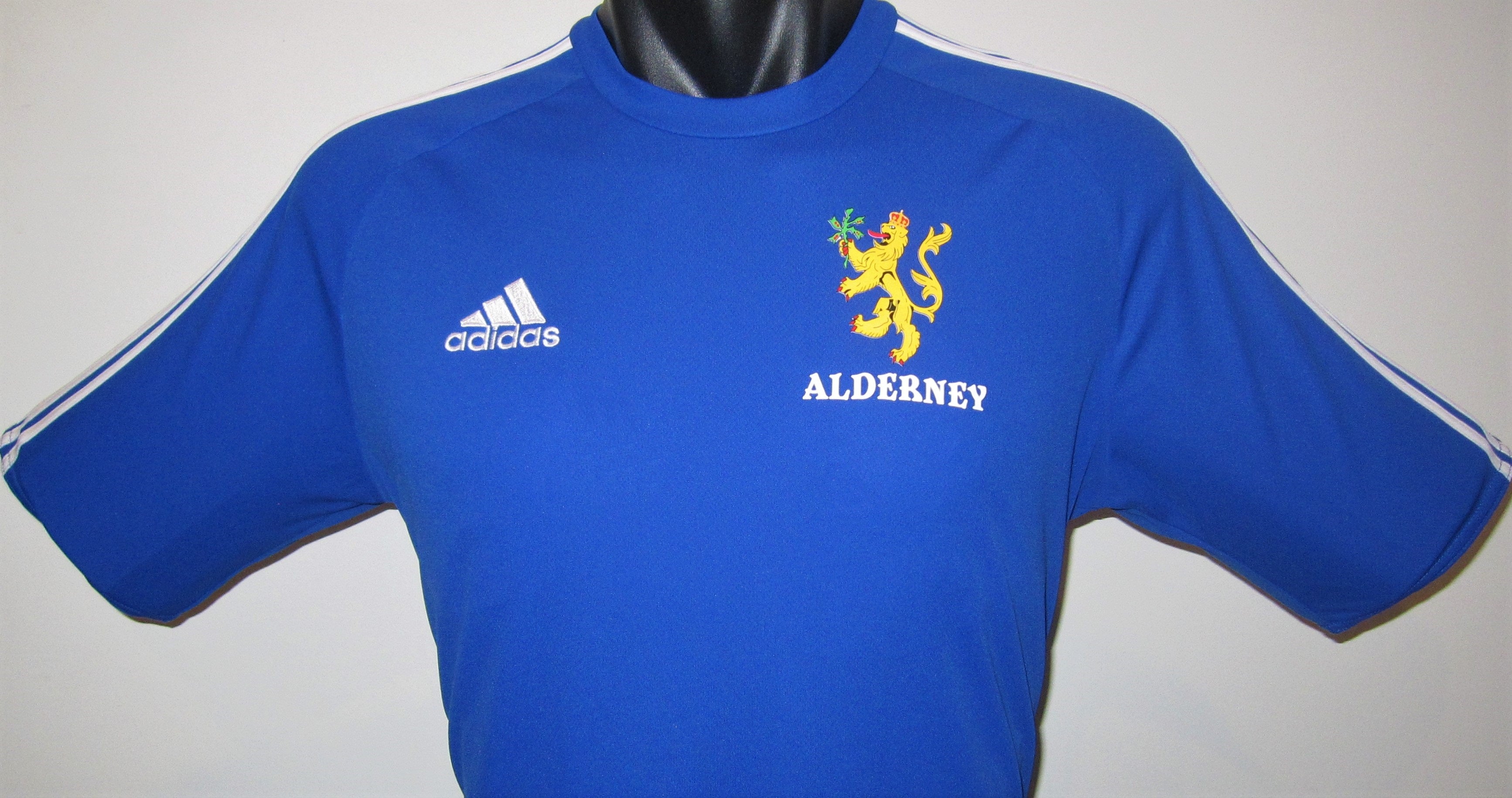Alderney 2018-19 Home (#8) Jersey/Shirt