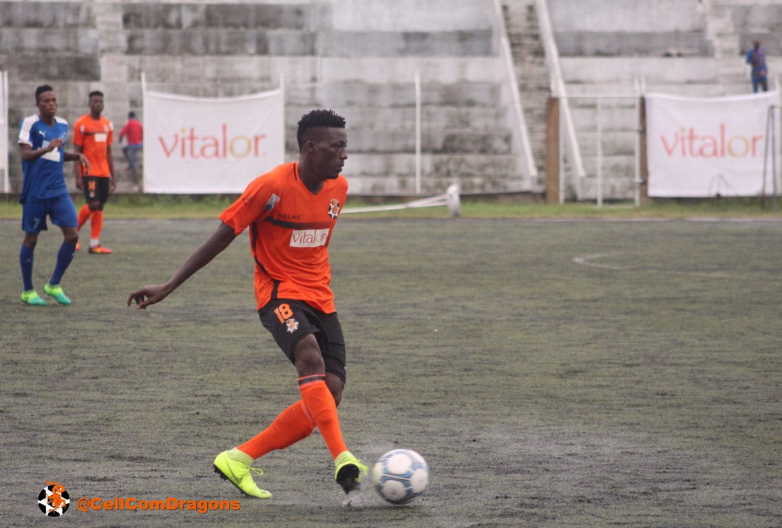 AS Dragons FC de l'Ouémé 2020-21 Home (#18- FASSASSI) Jersey/Shirt