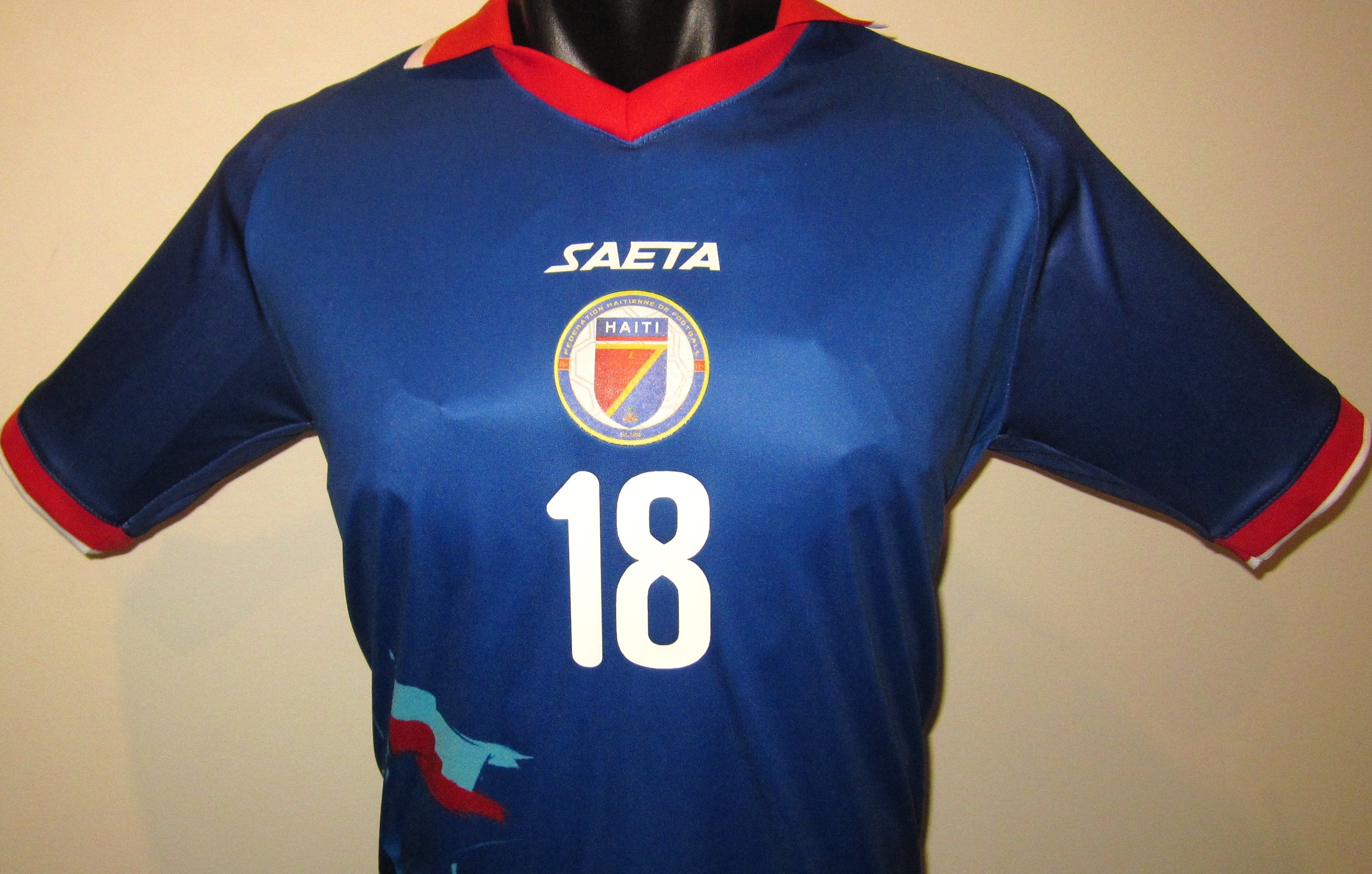 Haiti 2026 Home (ISIDOR #18) Jersey/Shirt