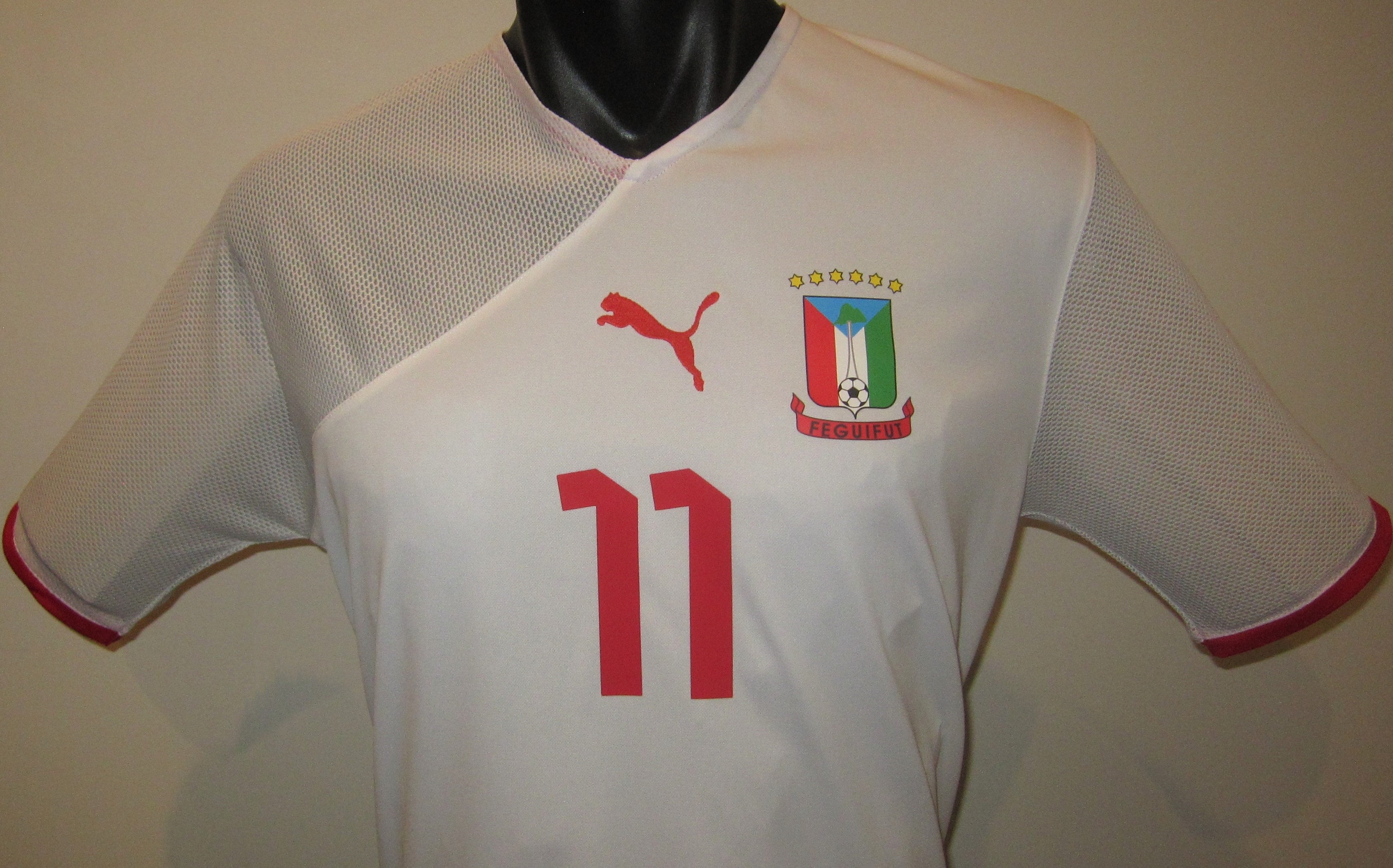 Equatorial Guinea 2012 Away (BALBOA #11) Jersey/Shirt